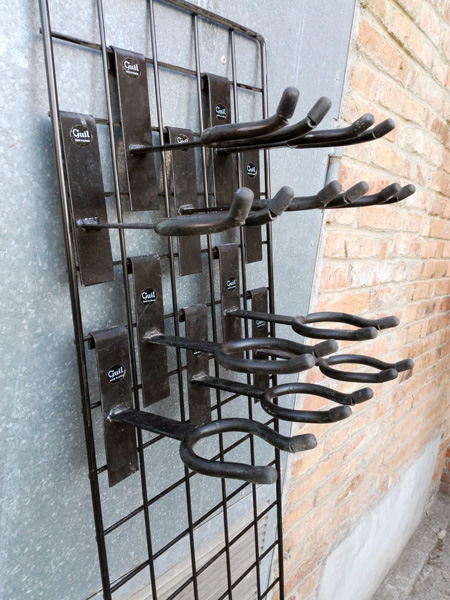 accesorio expositor instrumentos musica guitarra metal 16.5x21.5x9 12u